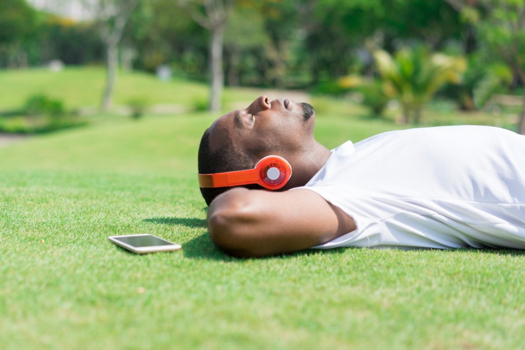 Homme relax